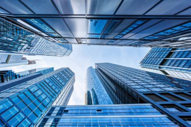 Frankfurt gökdelenleri. Frankfurt, Almanya 'daki modern iş binaları.