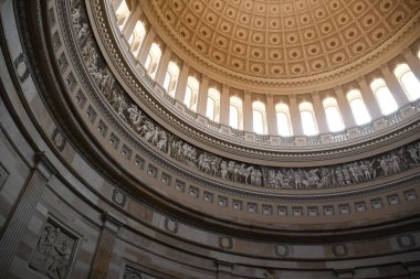 Washington, DC 'deki Kongre kubbesinin içi.