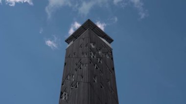  Litvanya 'daki en uzun gözlem kulesi Birstonas. Metal yapım ve ahşaptan yapılmış 51 mm. boyunda. Birstonas, Litvanya 25 Temmuz 2022