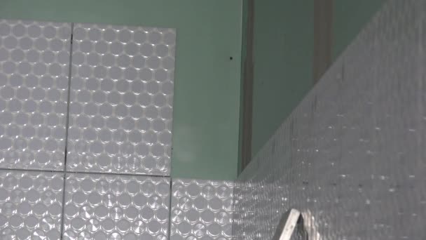 Tiler Apply Piece Tile Wall Static Closeup Shot — Stock Video
