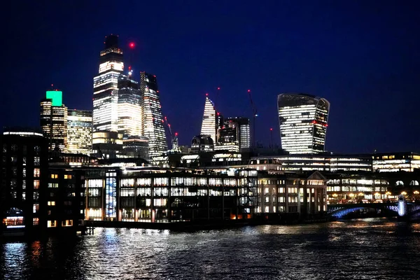 Edificios Oficinas Noche Canary Wharf Londres Inglaterra — Foto de Stock