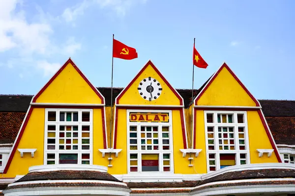 Landmark Station Building Lat Vietnam Rechtenvrije Stockafbeeldingen