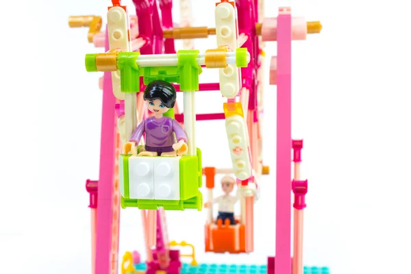 Developing Children Designer Ferris Wheel Puppet Men Isolated White Background — Stock Photo, Image