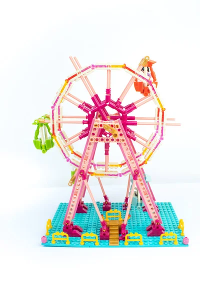 Developing Children Designer Ferris Wheel Puppet Men Isolated White Background — Stock Photo, Image