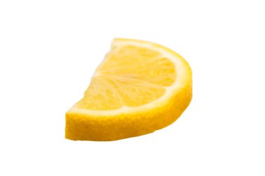 Bir dilim limon Narenciye meyve beyaz arka plan üzerinde izole. Limon dilimi ile gölge