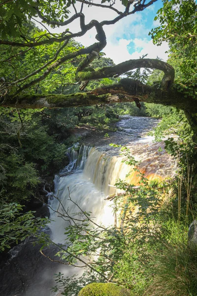 ウェールズのスノードニア国立公園の滝の写真 ロイヤリティフリーのストック写真
