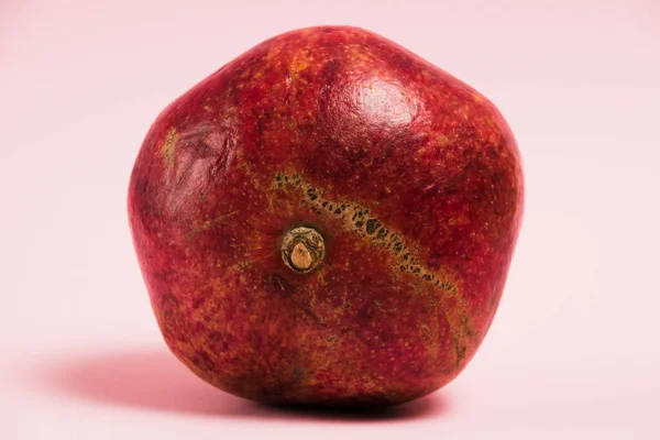 Szaftos Gránátalma Rózsaszín Háttérrel Közelről Finom Gyümölcs Fényes Háttérrel — Stock Fotó