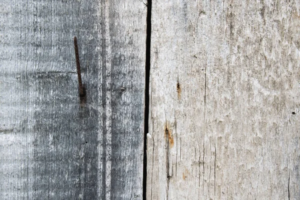 木の質感 亀裂のある古いグレーの木の板 — ストック写真