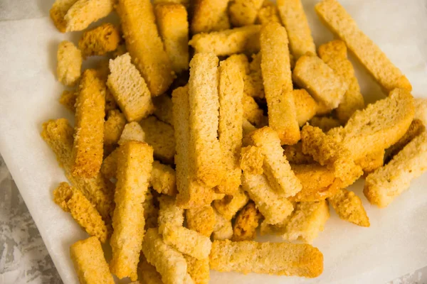 Aromatic Salty Crackers Taste Mushrooms Rye Bread Macro Tasty Snack — Stock Photo, Image