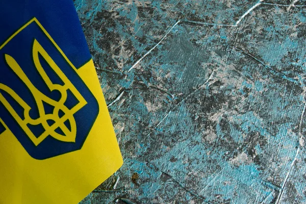 Flag Ukraine Coat Arms Dark Background Concept Departure Ukrainians Abroad — Stock Photo, Image