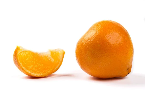 Concept Photo Whole Cutie Orange Orange Slice White Background — Stock Photo, Image