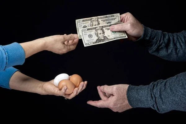 Concept Photo Showing Just How Expensive Eggs Exchanging Three Eggs — Foto Stock