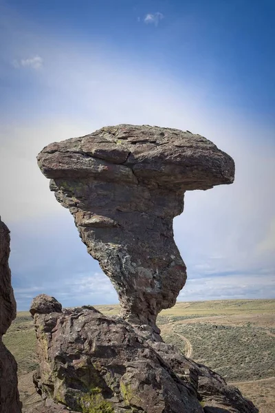 Photo Famous Landmark Balanced Rock Partly Cloudy Sky Buhl Idaho — Stock Photo, Image