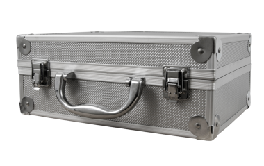 Metal büyük kutu izole