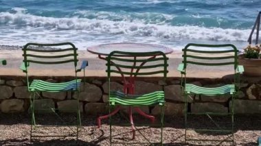 Argolis Körfezi, Moreloponnese, Yunanistan 'a bakan plaj mobilyaları