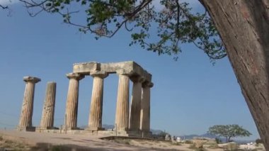 Apollo tapınağı Antik Korint, Moreloponnese, Yunanistan 'ı harap etti