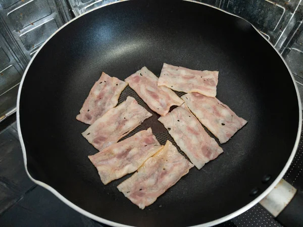 Smoked Bacon Grilled Non Stick Pan Breakfast Urban Kitchen Front — Stock Photo, Image