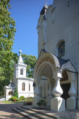 Kaunas, Litvanya 16 AĞUSTOS 2023. Kutsal Diriliş Ortodoks Kilisesi, yaz 