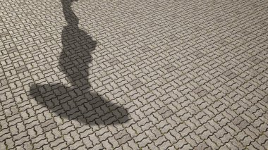 Görüntü olarak insan gölgesi olan zemin dokusu yüzeyinin kavramsal veya kavramsal arkaplanı. Meteoroloji tahminlerine göre iklim koruma tasarımı için 3d metaforu