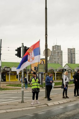 15 Mart 2025 - Belgrad, Sırbistan. Öğrenciler, kubbenin düşüşünün kurbanlarının anısına 15 'inci ve 15' inci olarak adlandırılan protestoya bütün Sırp vatandaşlarını davet ettiler. Sırbistan 'ın En Büyük Toplantısı