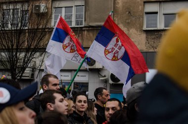 15 Mart 2025 - Belgrad, Sırbistan. Yolsuzluğa ve rejime karşı öğrenciler tarafından düzenlenen protestolar ve toplu mitingler. Ana slogan Pumpaj 'dı..
