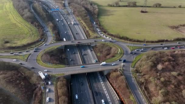 M25 Motorway Junction 21A Rush Hour Aerial View — Vídeo de stock