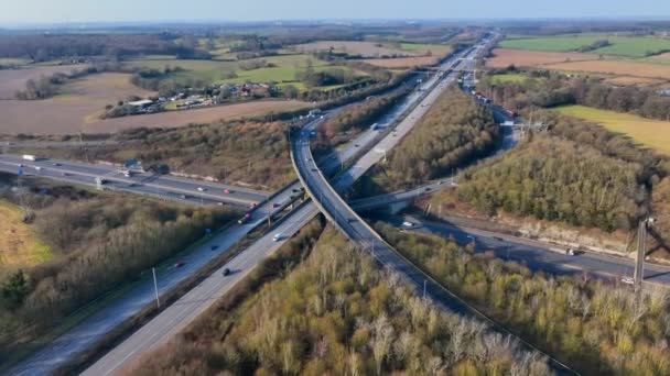 Автомагістралі Великої Британії M25 Motorways Interchange Aerial View — стокове відео