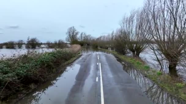 Luchtopname Van Een Overstroomd Deel Van Road — Stockvideo