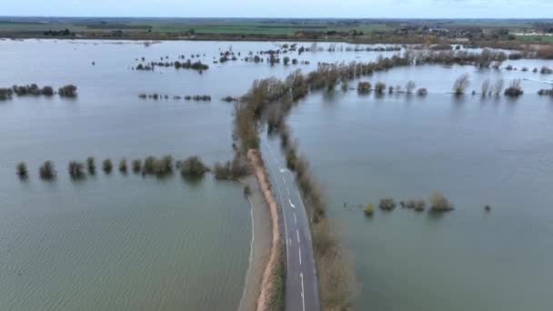 Εναέρια Άποψη Πλημμυρισμένου Τμήματος Οδικού Δικτύου Του Ηνωμένου Βασιλείου — Αρχείο Βίντεο