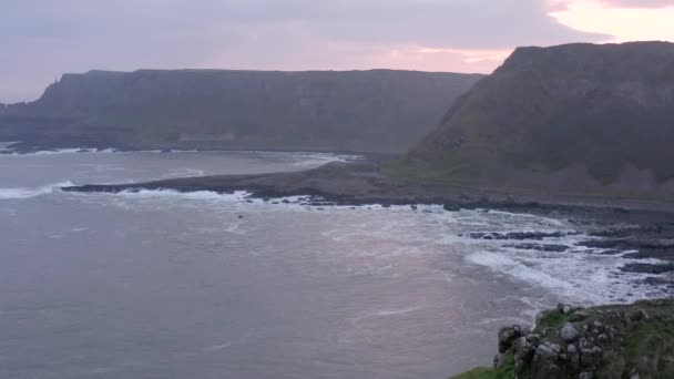 Matahari Terbit Giant Causeway Irlandia Utara — Stok Video