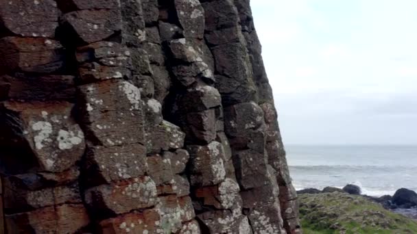 Hexagonal Basalt Rock Formation Giant Causeway Northern Ireland — стокове відео