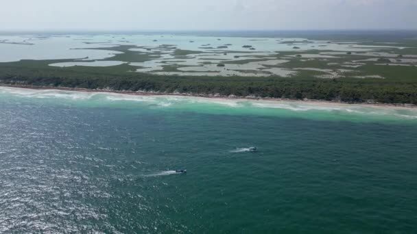 Barco Passeio Pesca Mar Tomando Turistas Para Pegar Peixes Caribe — Vídeo de Stock