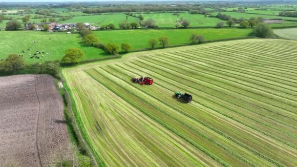 Trailed Forager Gras Verzamelen Voor Silage Luchtfoto — Stockvideo