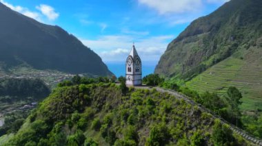 Sao Vicente Madeira 'daki Şapel ve Saat Kulesi