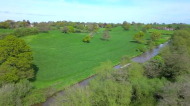 İngiltere 'de Canal Boat Motoring