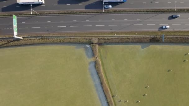 Autoroute Conduite Royaume Uni Vue Aérienne Affichage Camions Fourgonnettes Voitures — Video