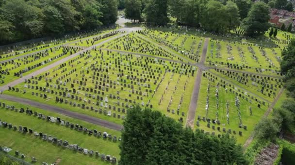무덤과 묘지의 — 비디오