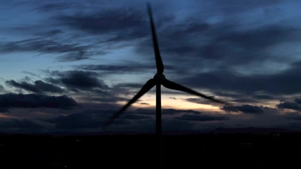 Wind Farm Turbines Generating Renewable Energy Night — Vídeo de stock