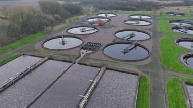 Atık su arıtma tesisi hava görüntüsü