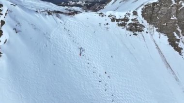 İsviçre Seddi Tehlikeli Kayak Uçağı Görünümü