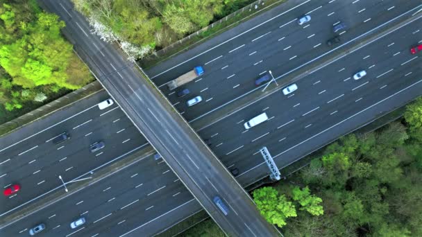 M25 Motorway Traffic Flow Aerial View — Stockvideo