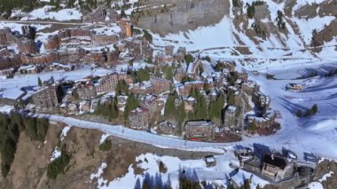 Avoriaz A Yüksek İrtifa Kayağı Fransız Alplerindeki Kayak Köyünde