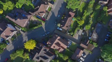 İngiltere 'nin Banliyö Bölgesindeki Evler ve Sokaklar Hava Görüntüsü