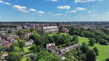 St. Albans Şehri ve Yazın Katedrali Havadan İzlenir