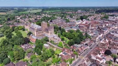 St. Albans Şehri ve Yazın Katedrali Havadan İzlenir