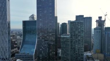 Canary Wharf London Havacılık Manzarası 'ndaki gökdelenler