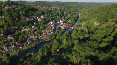 İngiltere 'deki Ironbridge Village Sunset Aerial View' da