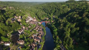 Ironbridge İngiltere 'de Sunset Havacılık Manzarası' nda Güzel Geçit Köyü