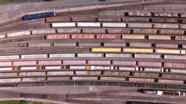 Demiryolundaki Yük Trenleri Havadan Bakış Alanı