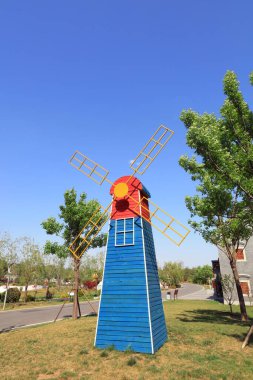 Yel değirmeni mimarisi parselde